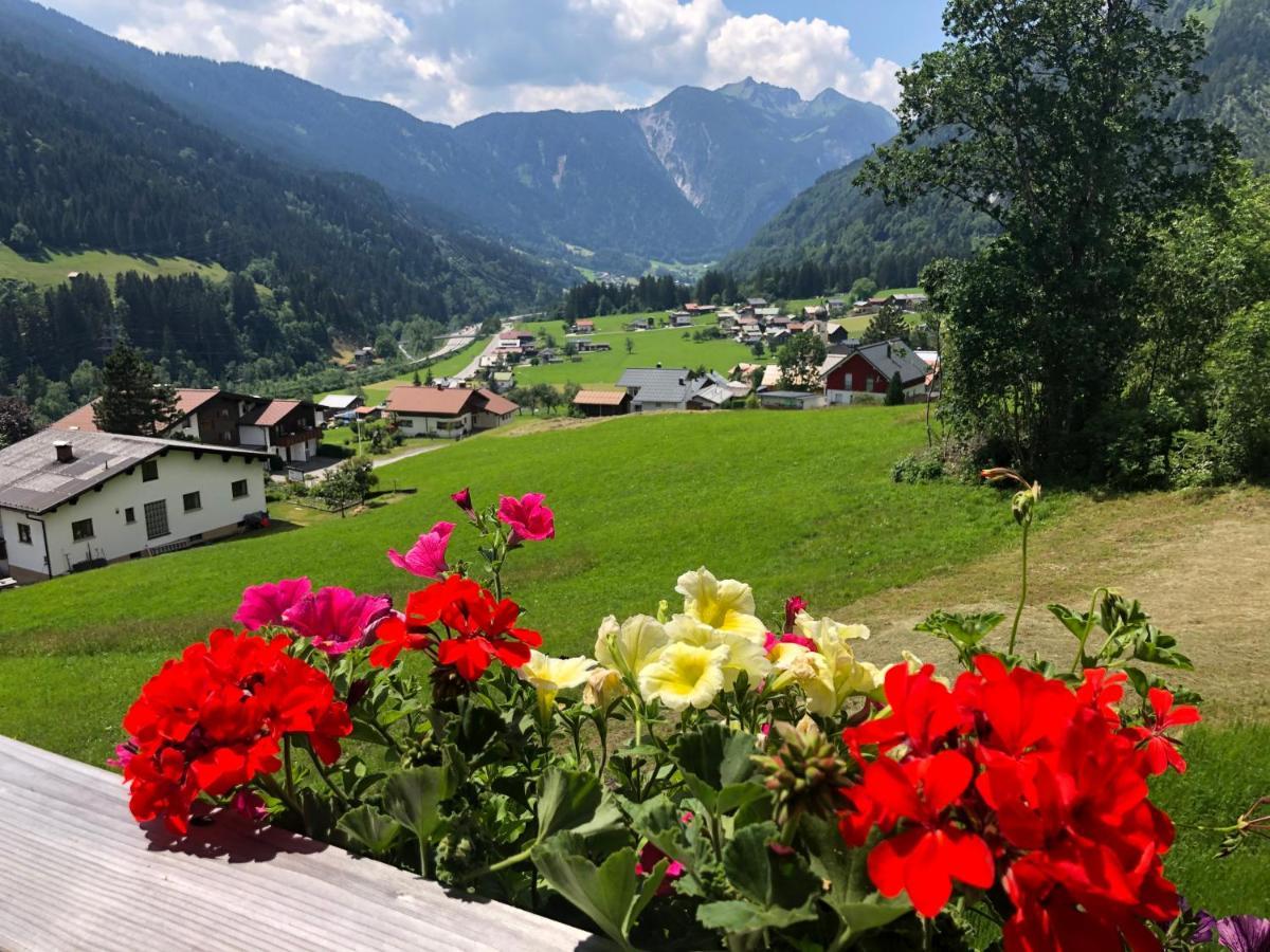 Alpenburg Luxury Apartments Wald am Arlberg Buitenkant foto